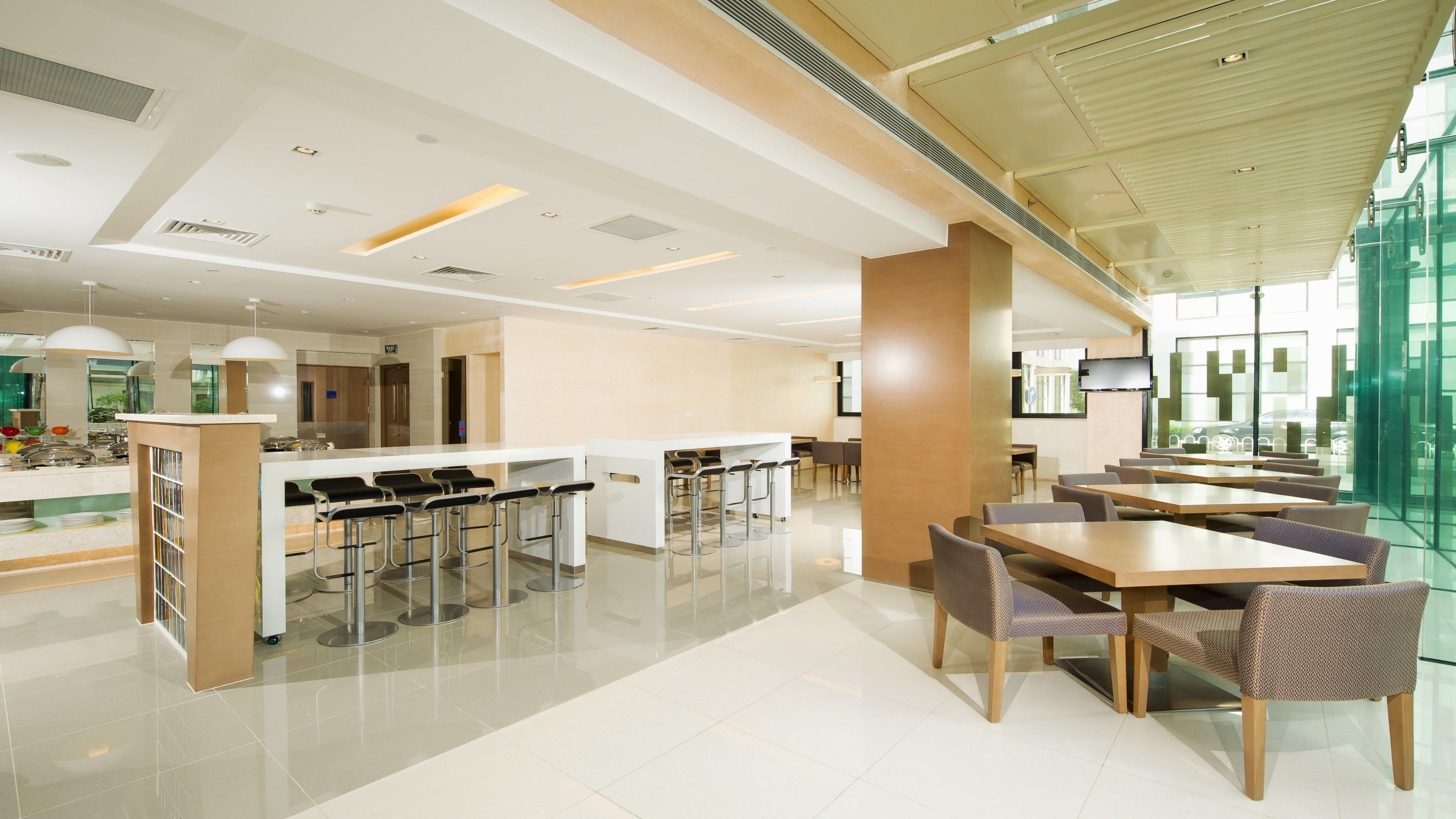 Express Airport Zone By Ihg Hotel 4*