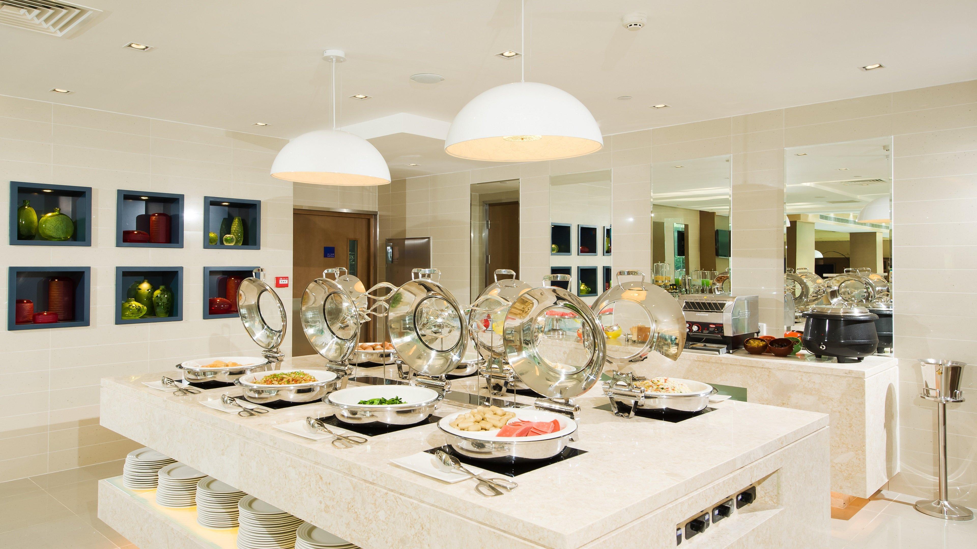 Express Airport Zone By Ihg Hotel 4*